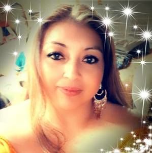 Meet your Posher, Ana